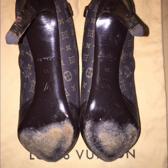 Authentic Louis Vuitton Monogram Mini Lin Ankle Boots - Picture 12 of 13